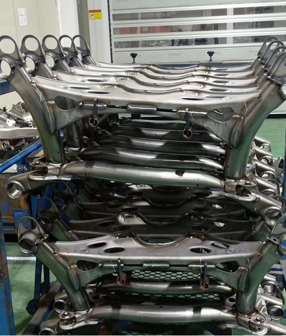 履带式抛丸机在使用过程中需要注意哪些安全问题？